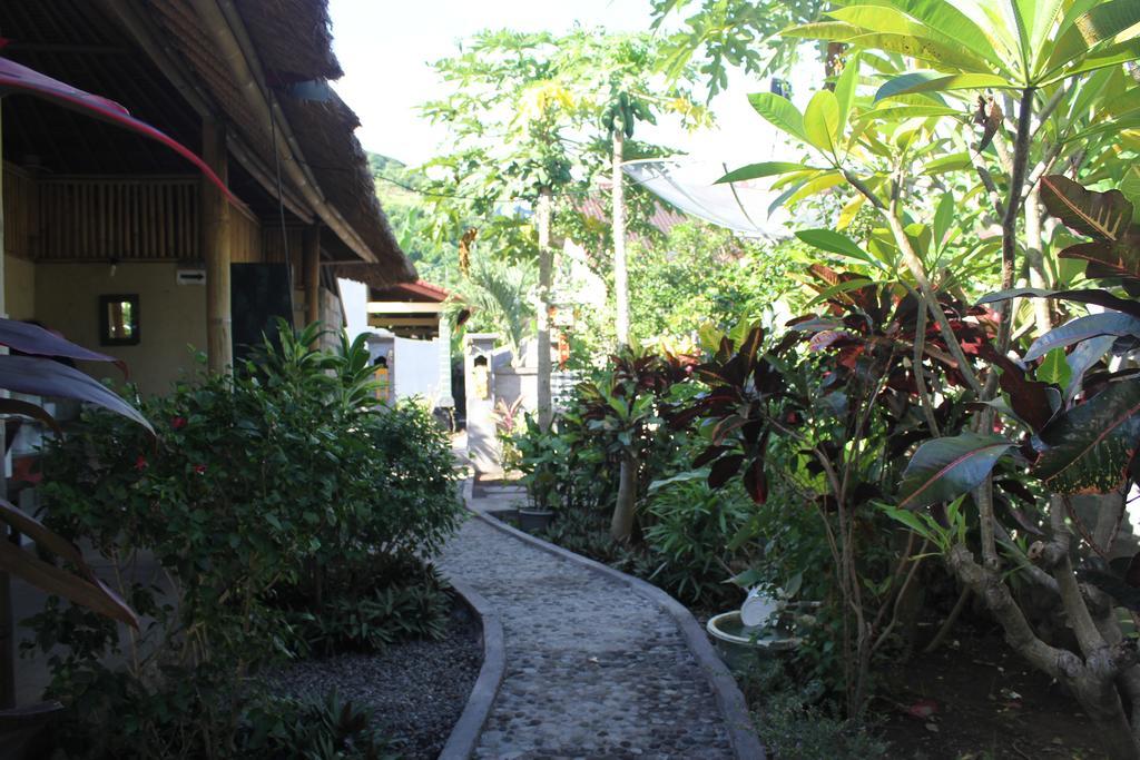 Santa Fe Homestay & Warong Amed Extérieur photo