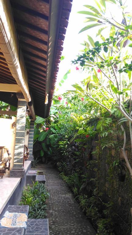 Santa Fe Homestay & Warong Amed Extérieur photo